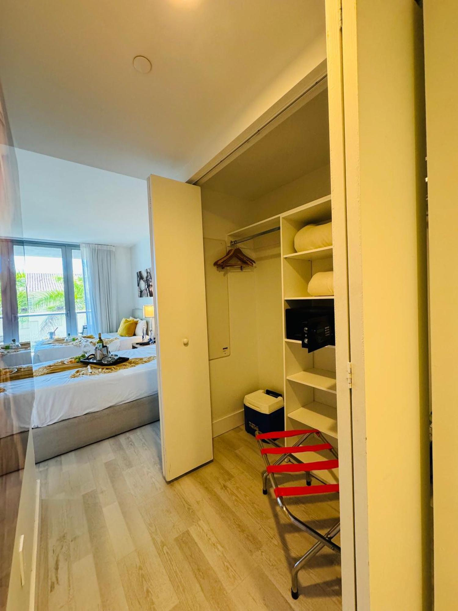 Beachwalk Resort & Condos Hallandale Beach Εξωτερικό φωτογραφία