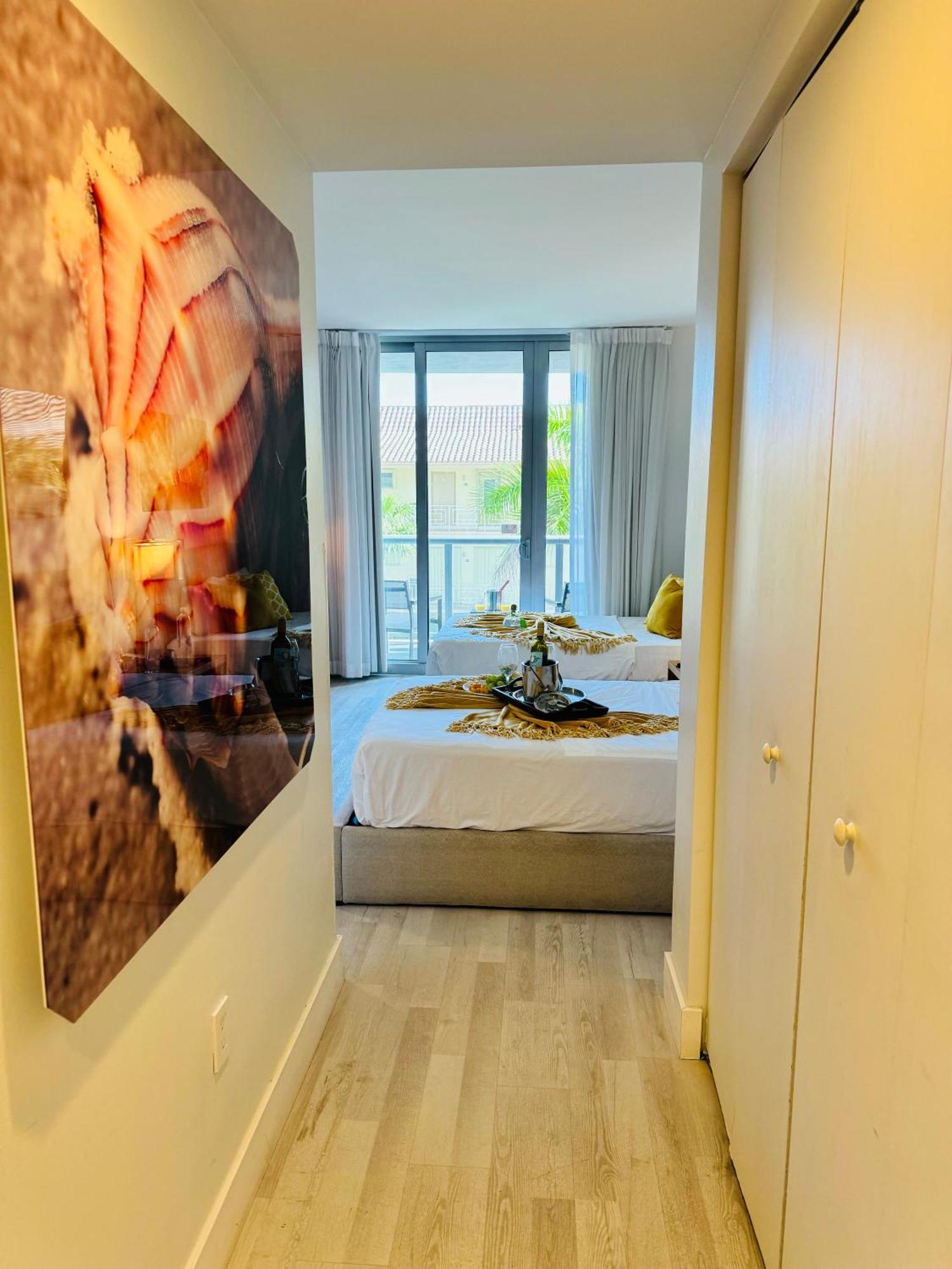Beachwalk Resort & Condos Hallandale Beach Εξωτερικό φωτογραφία