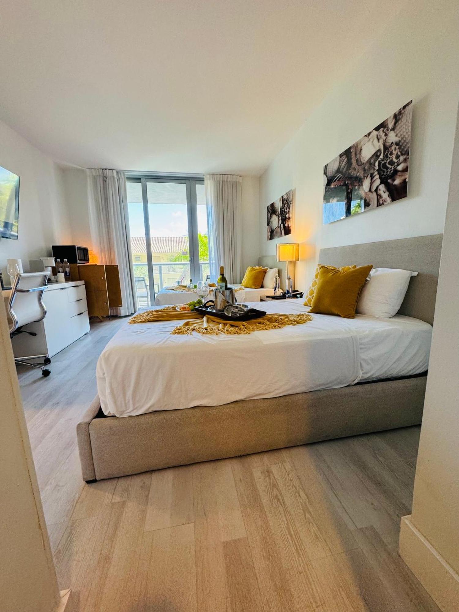 Beachwalk Resort & Condos Hallandale Beach Εξωτερικό φωτογραφία