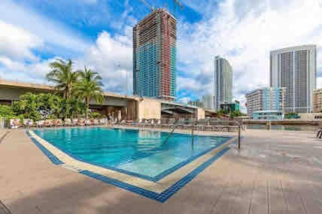 Beachwalk Resort & Condos Hallandale Beach Εξωτερικό φωτογραφία